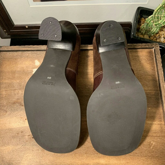 Two Lips square toe chocolate brown heels - Picture 3 of 5